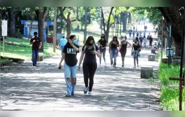A reitoria recomendou a utilização da máscara também em locais abertos do Campus