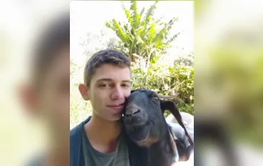 Roberto Daniel Pizzolatto, de 17 anos, faz em vídeos que têm viralizado na redes sociais