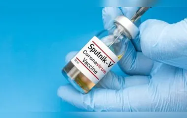 Mesmo sem aval da Anvisa, começa produção de vacina russa Sputnik V no Brasil