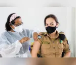 Policiais Militares de Arapongas recebem 1ª dose da vacina