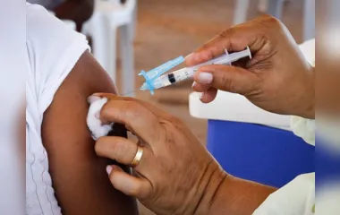 Arapongas antecipa vacinação de 56 anos e abre para 55 anos