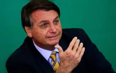 Bolsonaro lidera pesquisa eleitoral para 2022