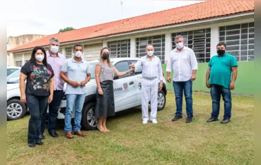Cambira recebe carro do deputado estadual Dr. Batista