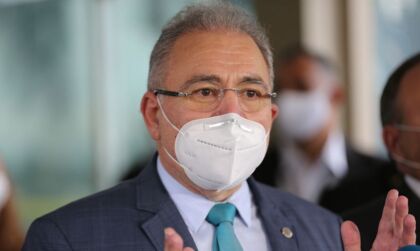 Ômicron: Brasil não atingiu pico de infecções, diz Queiroga