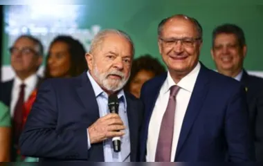 O presidente Luiz Inácio Lula da Silva toma posse neste domingo
