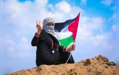 Estima-se que 750 mil palestinos precisaram deixar suas terras e mais de 500 aldeias palestinas foram destruídas em consequência dos conflitos decorrentes da criação de Israel