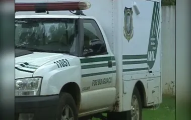 Homem é encontrado morto enroscado na janela de posto de saúde, em Foz do Iguaçu